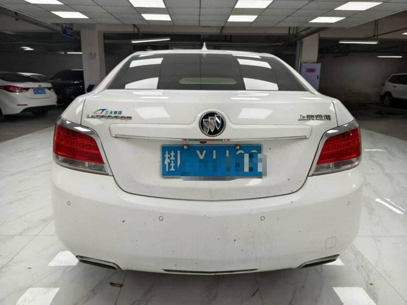 成都13年别克君越9