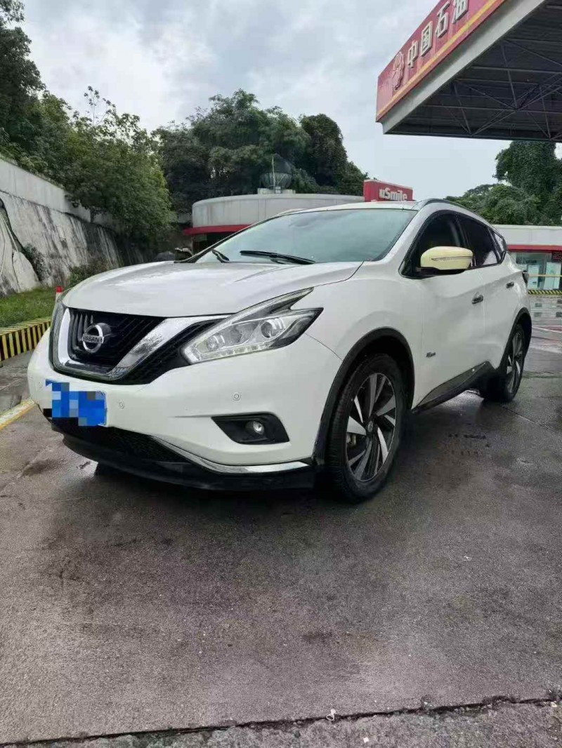 安阳17年日产楼兰2