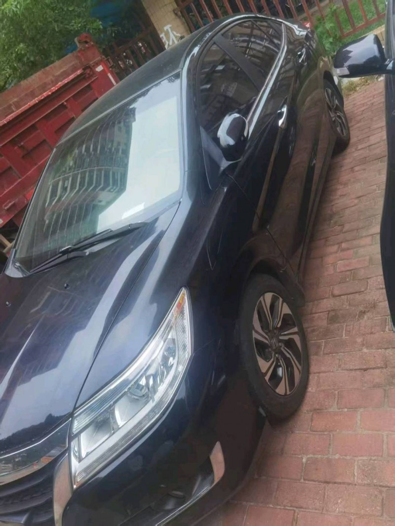 济南17年本田凌派5