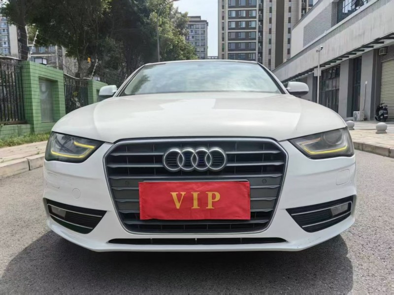 成都14年奥迪A4L1