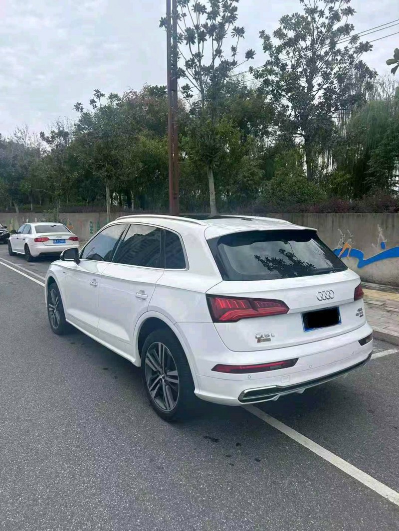 合肥20年奥迪Q54