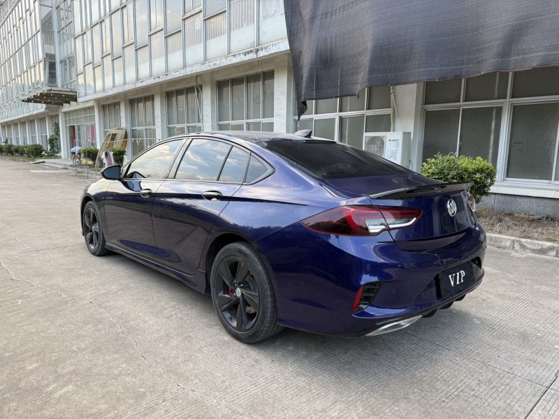 盐城21年别克君威8