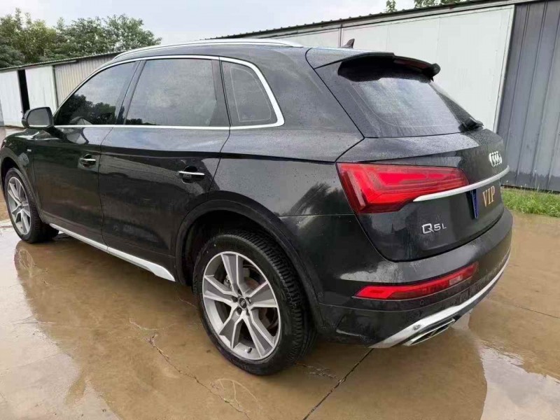 枣庄21年奥迪Q58