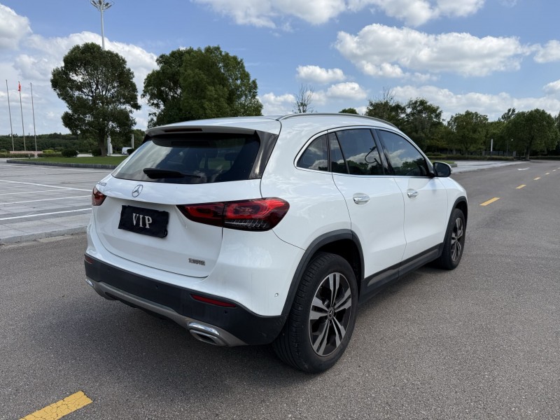 盐城21年奔驰GLA7