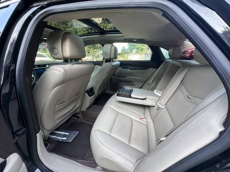 济宁14年凯迪拉克XTS6