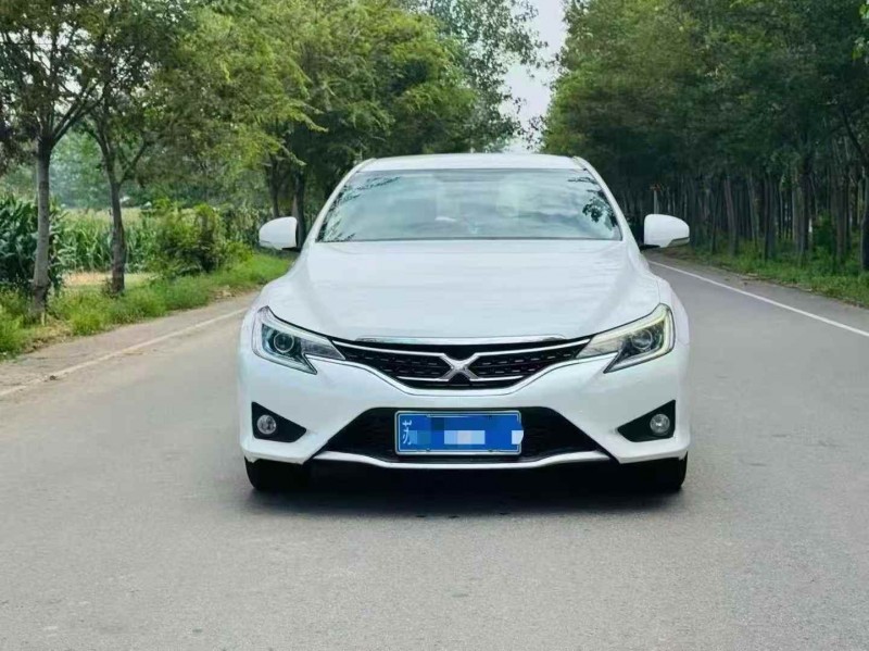 南通15年丰田锐志1