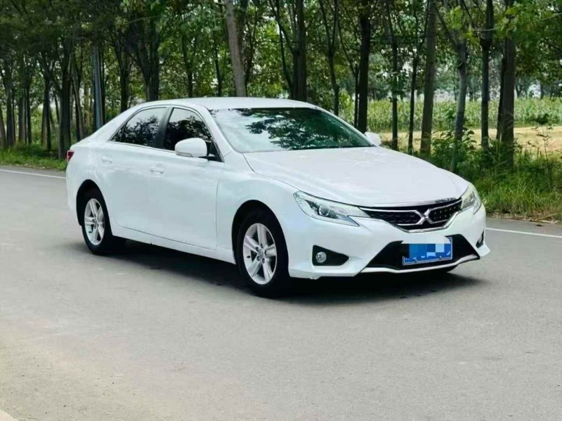 南通15年丰田锐志3