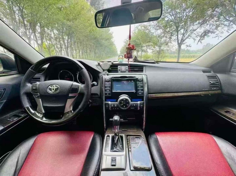 南通15年丰田锐志5