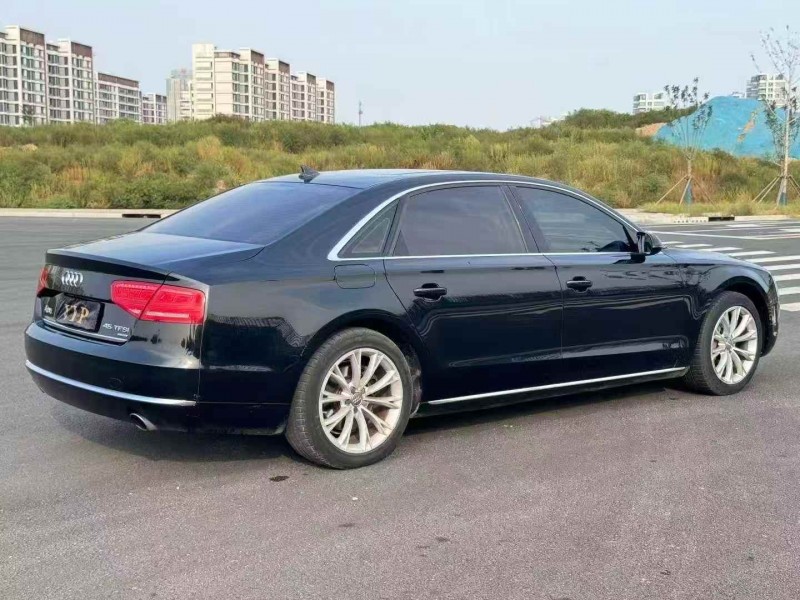唐山15年奥迪A8L7
