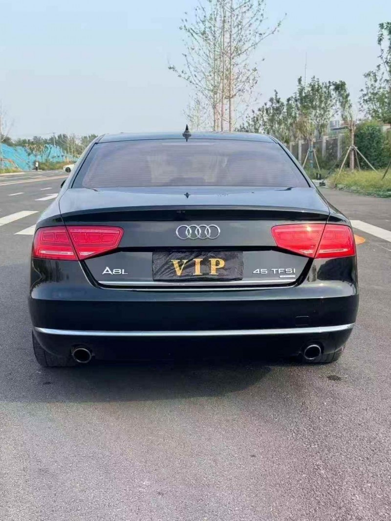 唐山15年奥迪A8L9