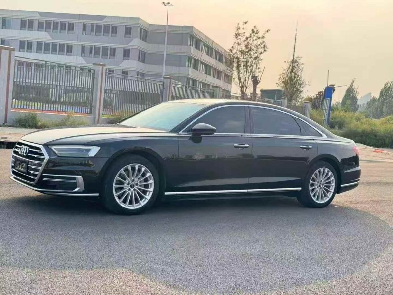 秦皇岛20年奥迪A8L3