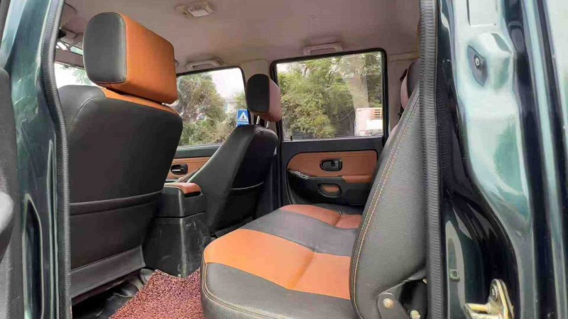 南宁17年江铃宝典6