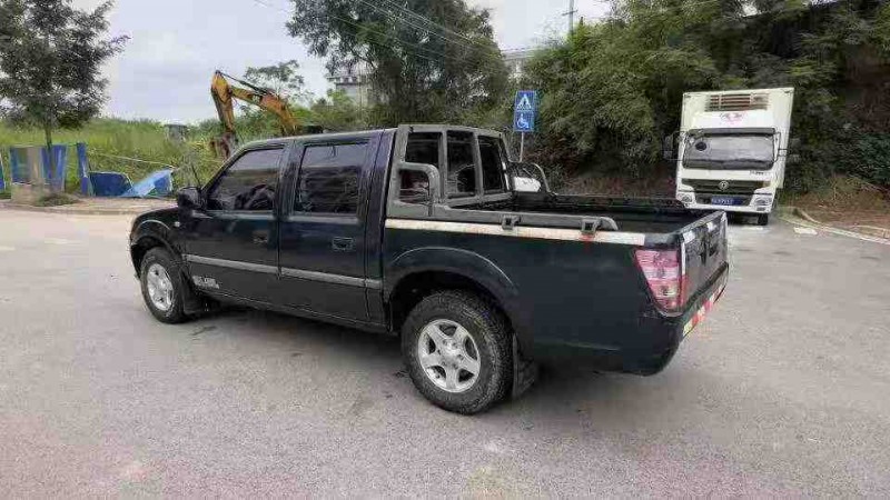 南宁17年江铃宝典8