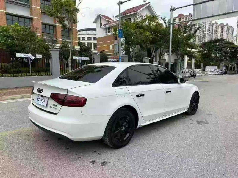 南宁13年奥迪A4L7