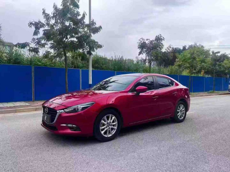 南宁19年马自达昂克赛拉2