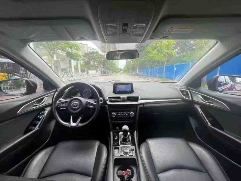 南宁19年马自达昂克赛拉5