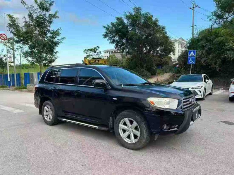 南宁11年丰田汉兰达2