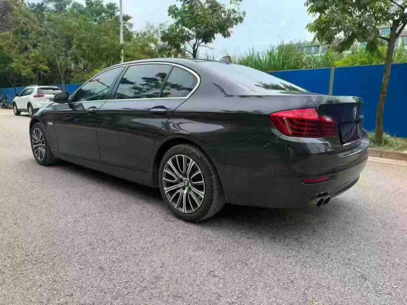 南宁17年宝马5系8