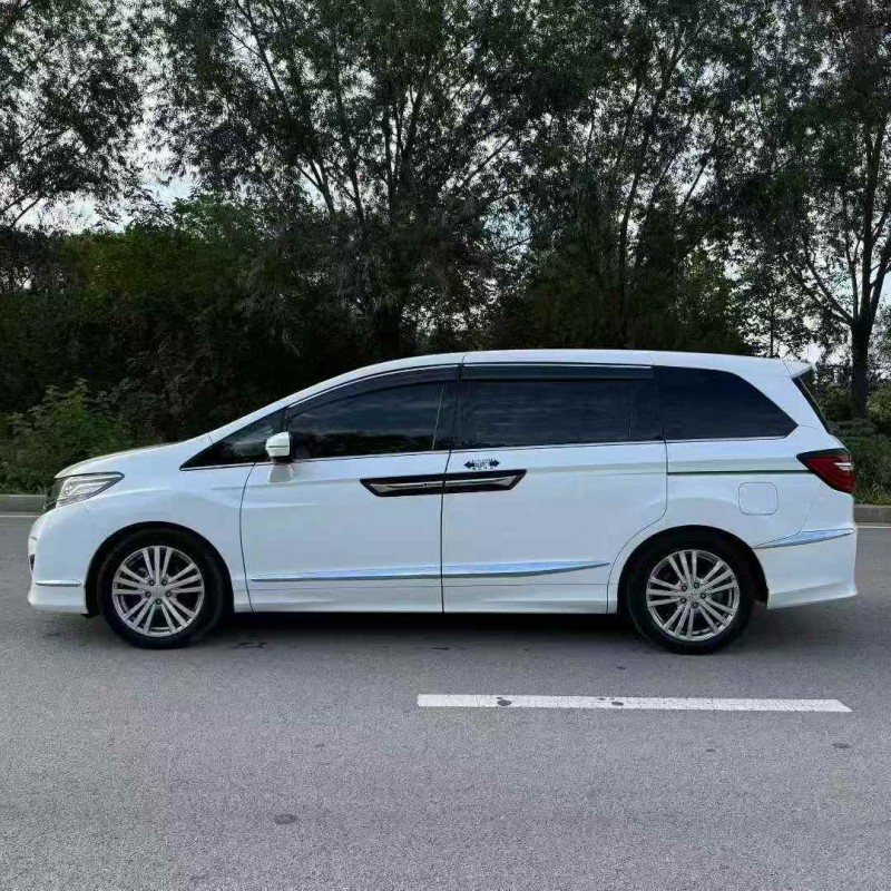 青岛18年本田艾力绅7