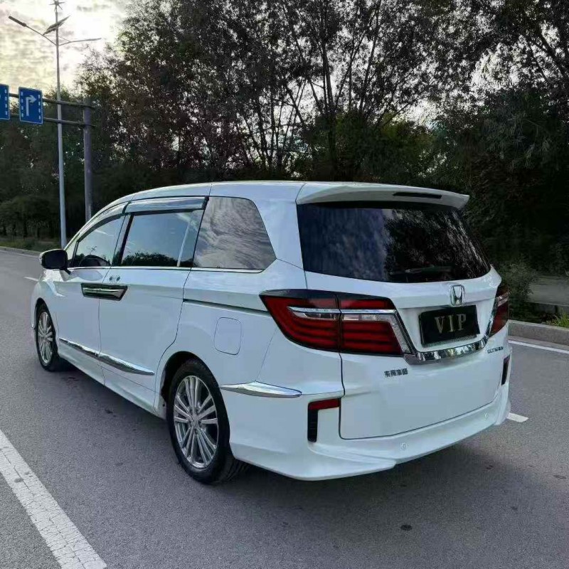 青岛18年本田艾力绅9