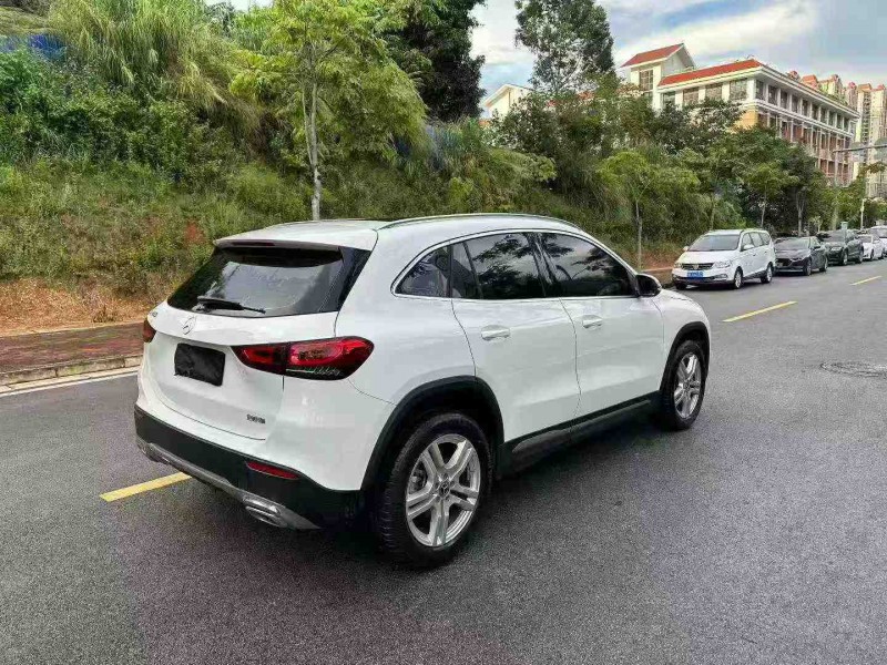 南宁23年奔驰GLA8