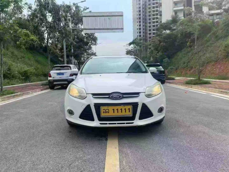 南宁15年福特福克斯1