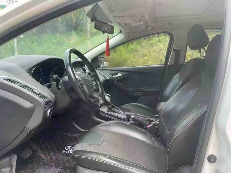 南宁15年福特福克斯4