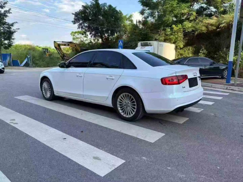 南宁15年奥迪A4L8