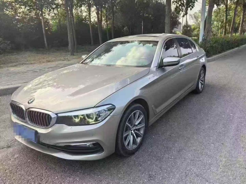 东营17年宝马5系3