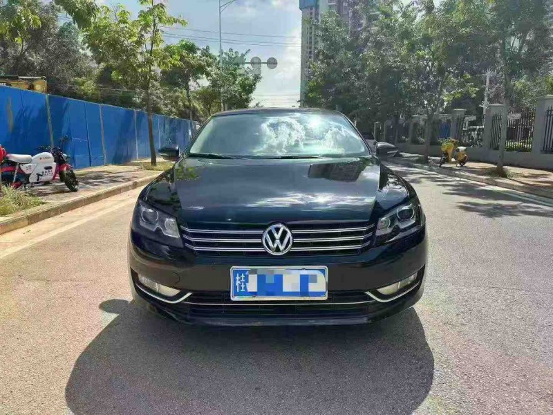 南宁12年大众帕萨特1