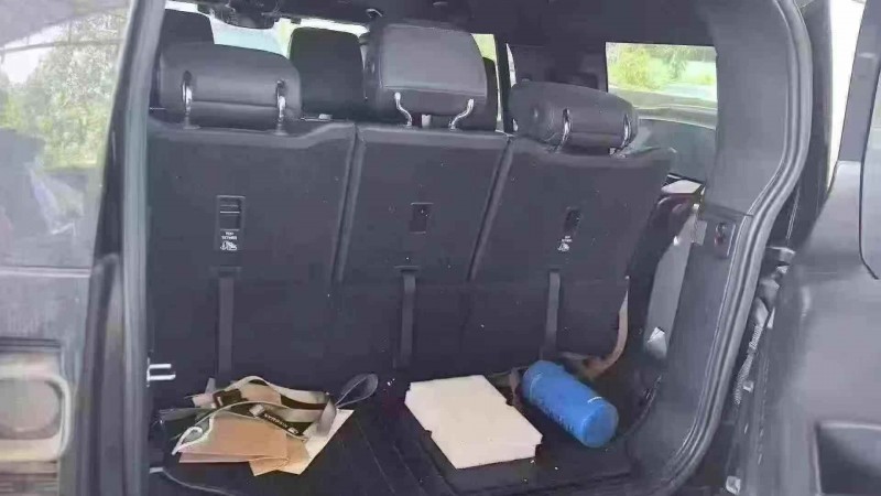 东莞23年路虎卫士3