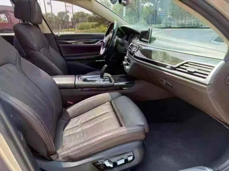 莆田17年宝马7系4