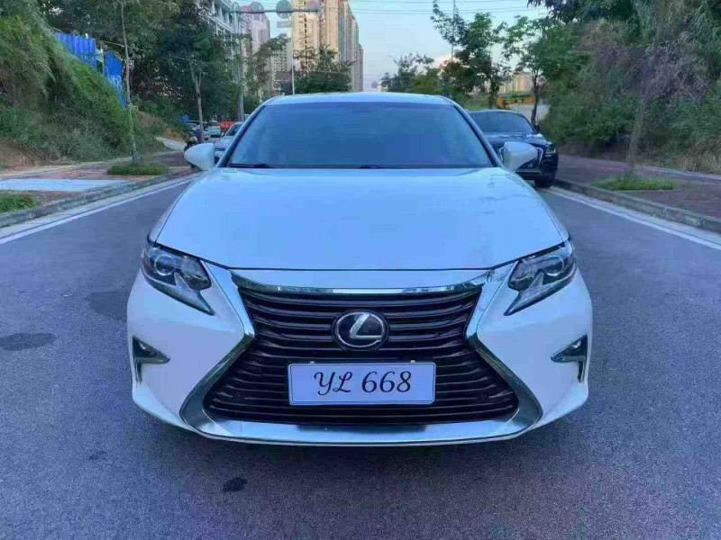 南宁16年雷克萨斯ES1