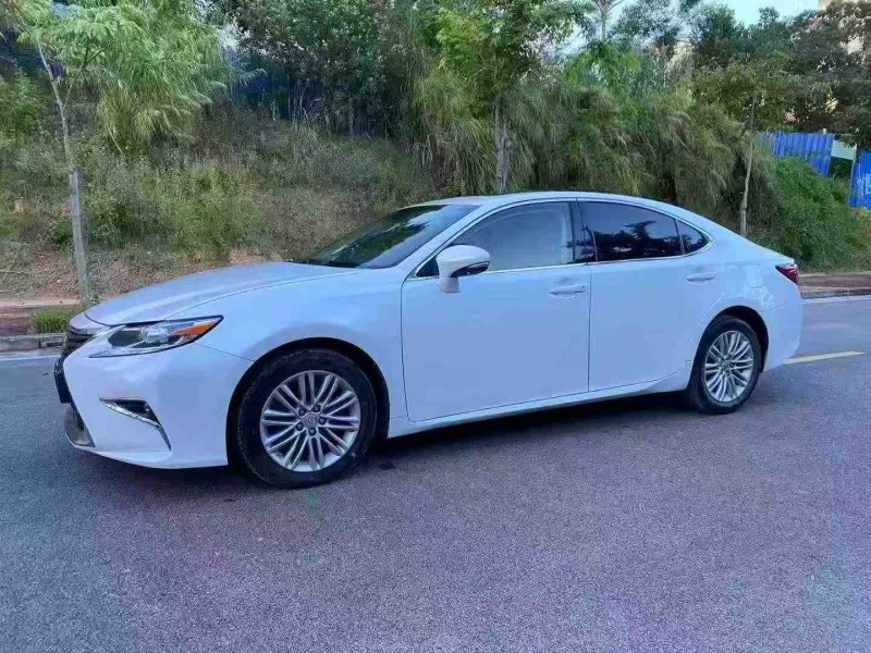 南宁16年雷克萨斯ES3