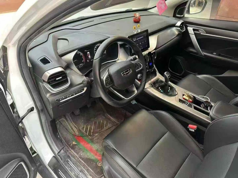 南宁20年吉利缤越4