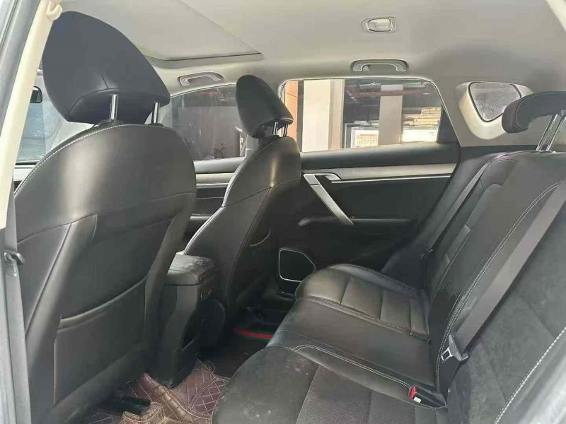 南宁20年吉利缤越6