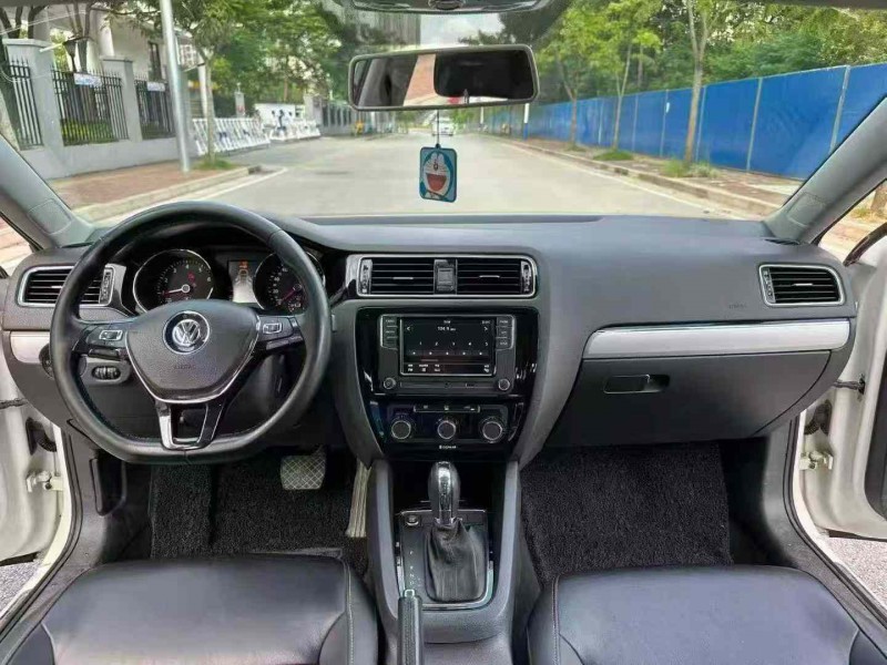 南宁18年大众速腾5