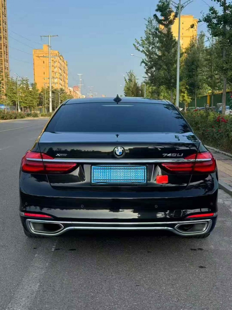 秦皇岛16年宝马7系9