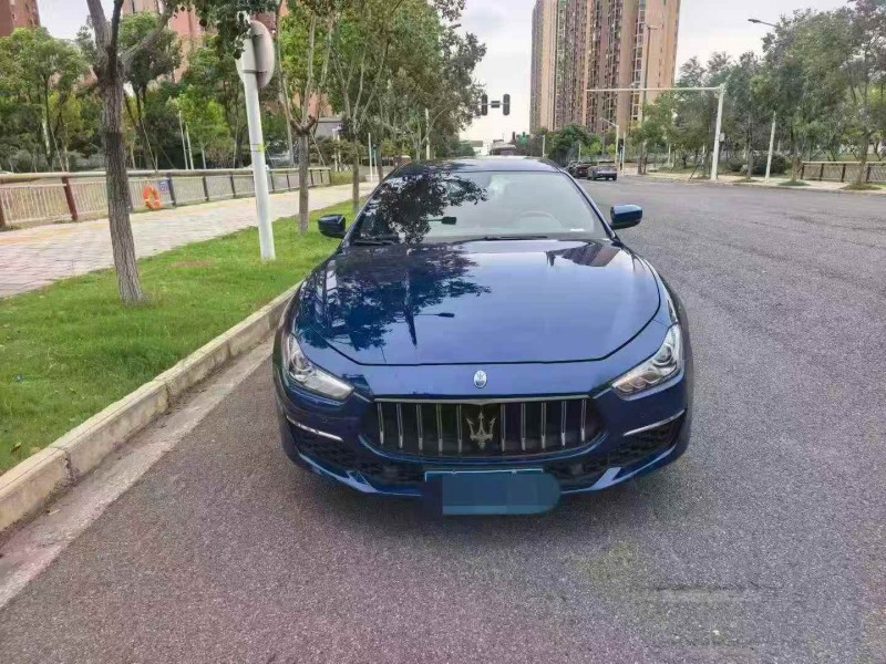 武汉23年玛莎拉蒂Ghibli1