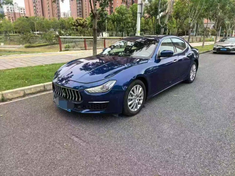 武汉23年玛莎拉蒂Ghibli2