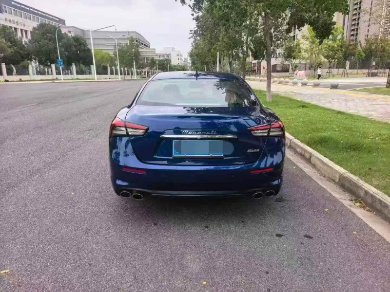 武汉23年玛莎拉蒂Ghibli9