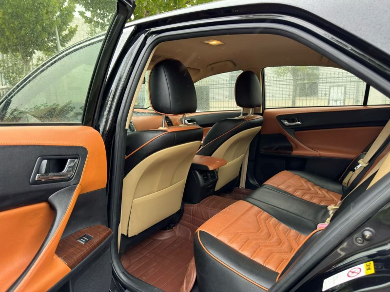 盐城14年丰田锐志7