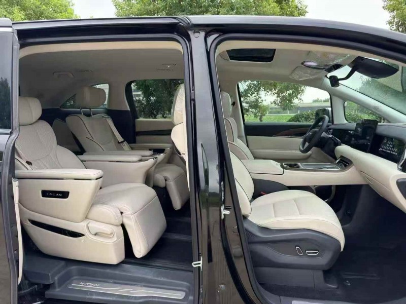 苏州25年合创汽车V095