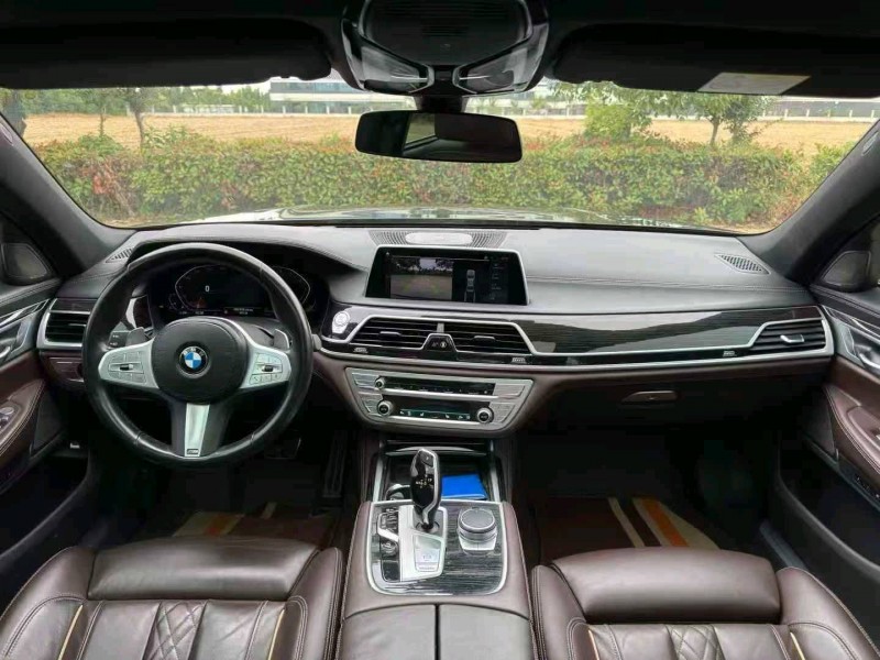 苏州22年宝马7系5