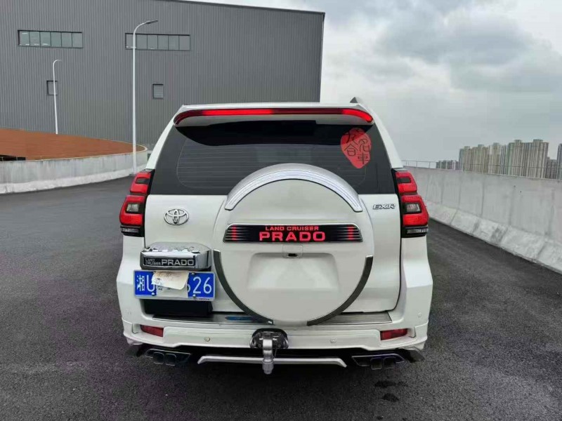 苏州24年丰田普拉多9