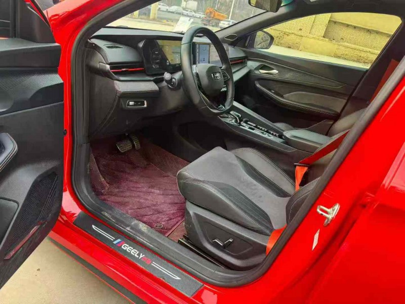 平顶山22年吉利缤瑞4