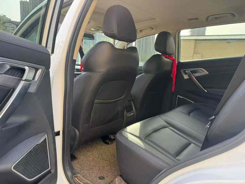 平顶山21年吉利博越4