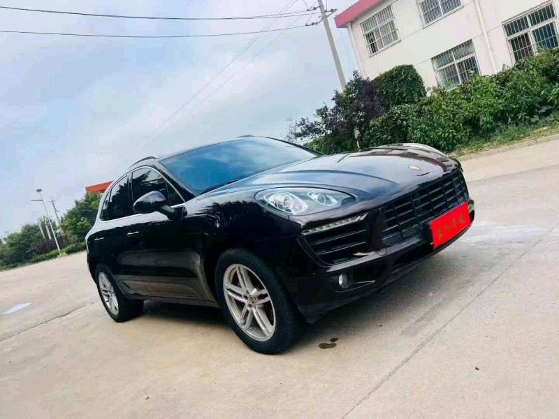 青岛15年保时捷Macan2