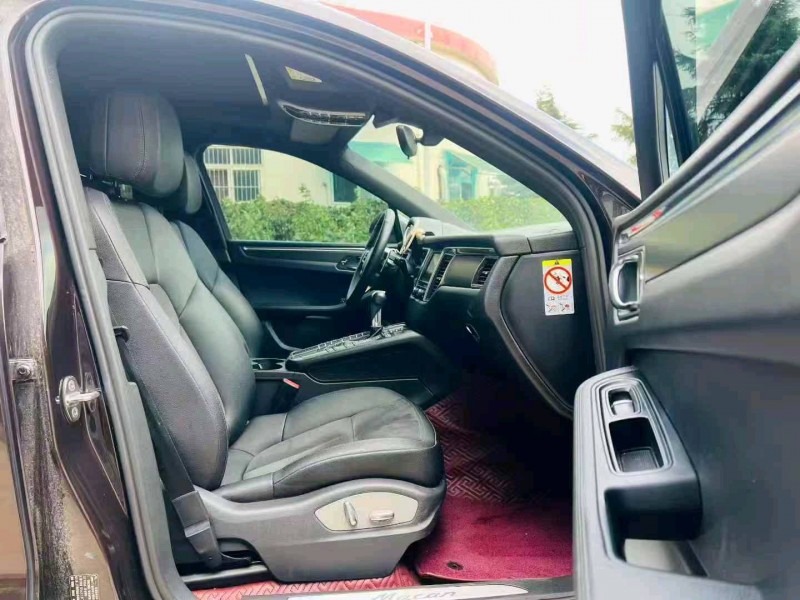 青岛15年保时捷Macan4