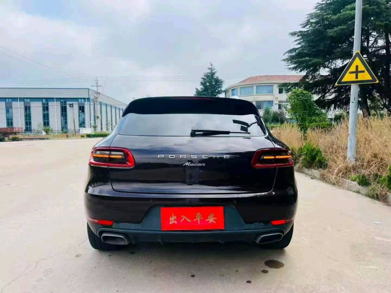 青岛15年保时捷Macan8